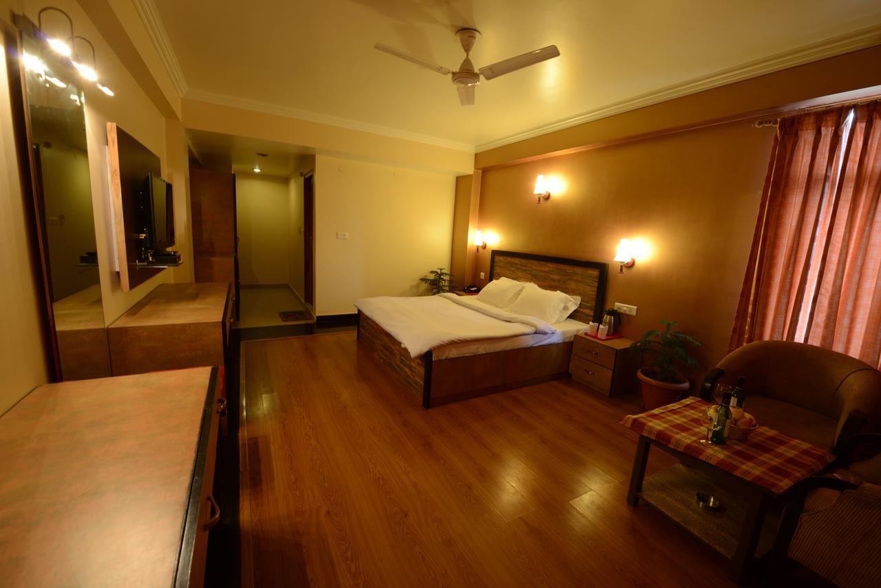 Hotel Park Paradise Manali Manāli Eksteriør billede