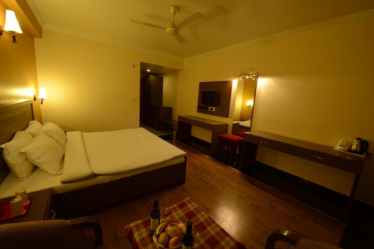 Hotel Park Paradise Manali Manāli Eksteriør billede