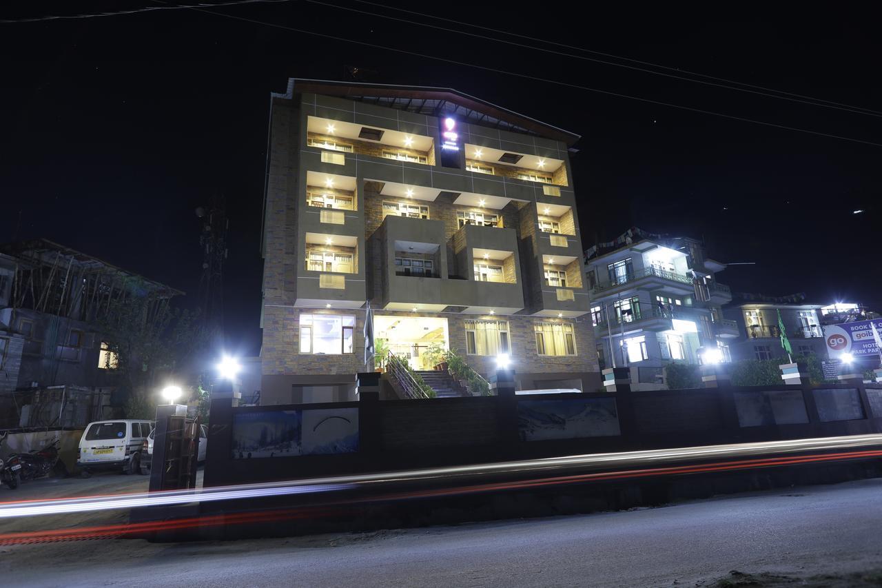 Hotel Park Paradise Manali Manāli Eksteriør billede